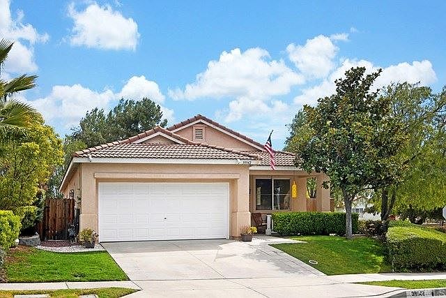 1st image of 39942 Ashwood Ln