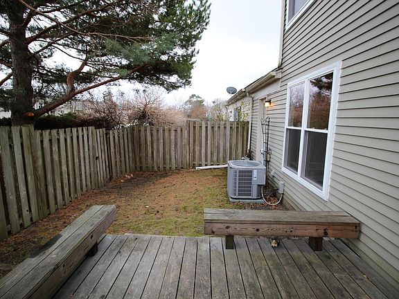2nd image of 1547 N Gatewood Ave