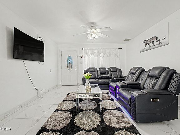 4th image of 3916 W NORTHERN Avenue