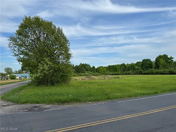 4th image of W Pioneer Trl
