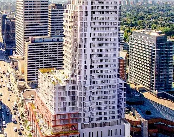 33 Helendale Ave #1511 — Photo 2
