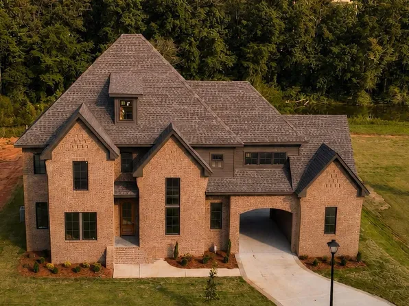 2510 Legacy Cv, Decatur, AL 35601