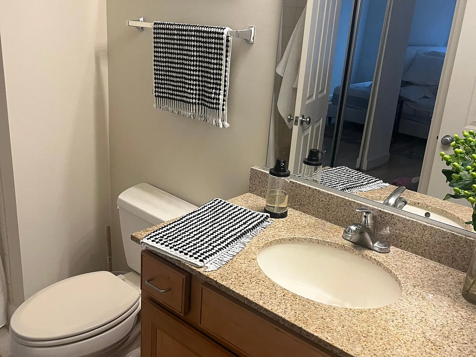 1 bed, 679 sqft, $2,500 — Photo 4