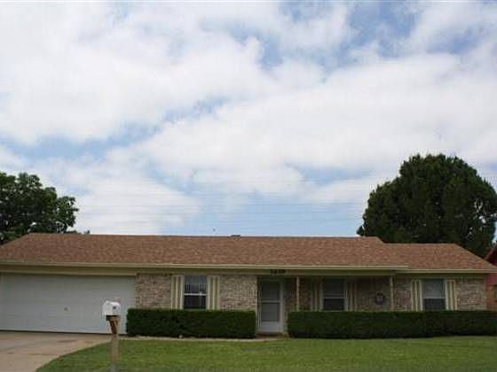 1st image of 3619 Honeysuckle Ln
