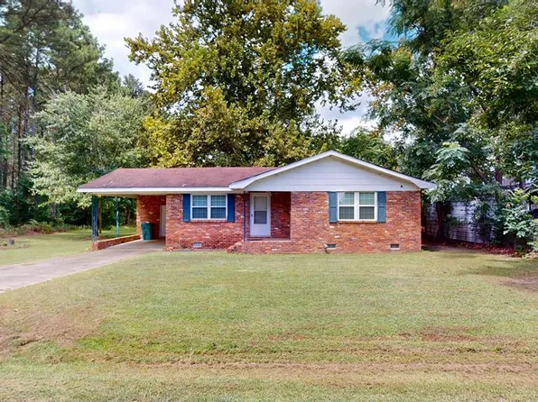 320 Christmas Dr, Vienna, GA 31092
