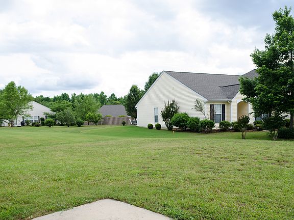 5th image of 8326 Chatsworth Drive