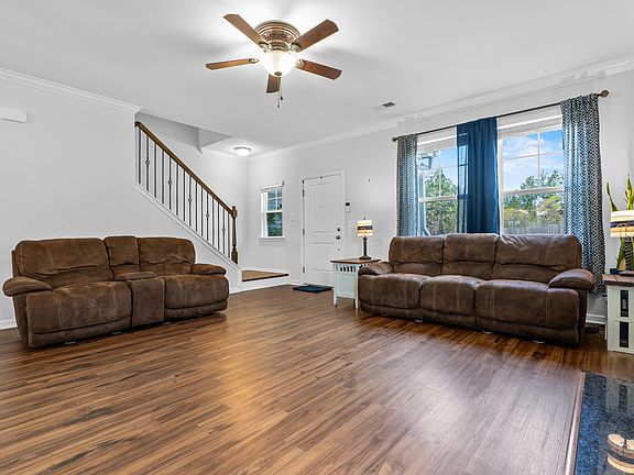 5th image of 837 Oxbury Ln