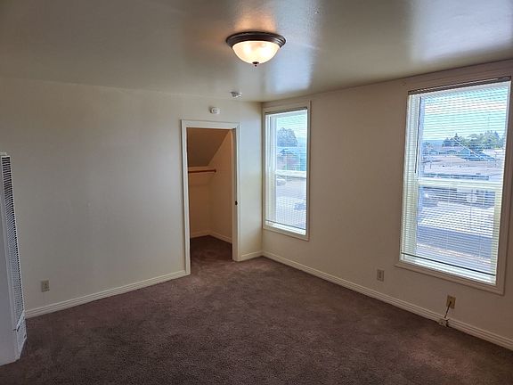 5th image of 1443 5th St #Df8948592