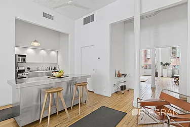 Rented by (Legacy) Elegran