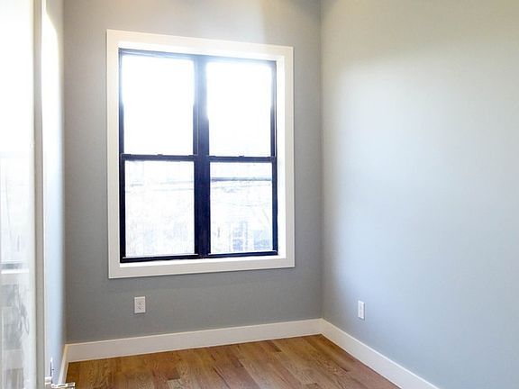2nd image of 605 Onderdonk Ave #2E