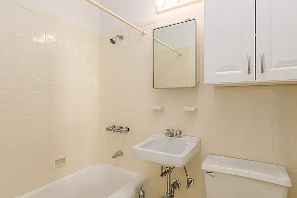 Rented by The Excelsior Collection LTD | media 4