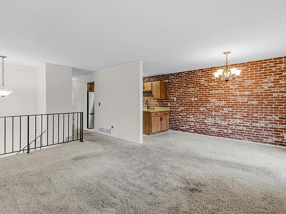 5th image of 4113 Sylvia Ln S