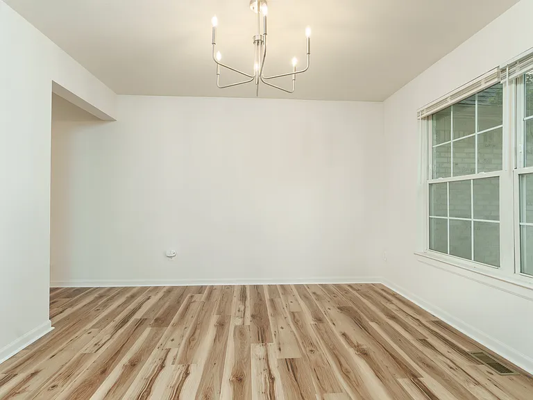 3172 Birchwood Ct — Photo 13