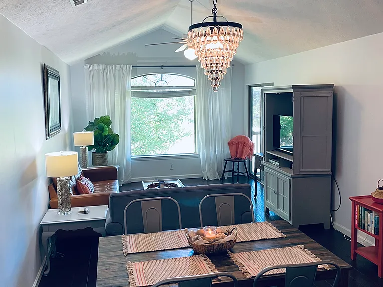 390 Pinehurst Ln #14J — Photo 5