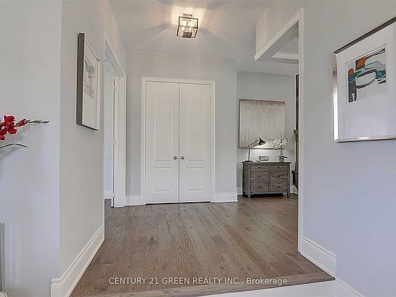 5th image of 3276 Meadow Marsh Cres