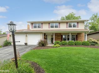 1911 Oxnard Dr, Downers Grove, IL 60516