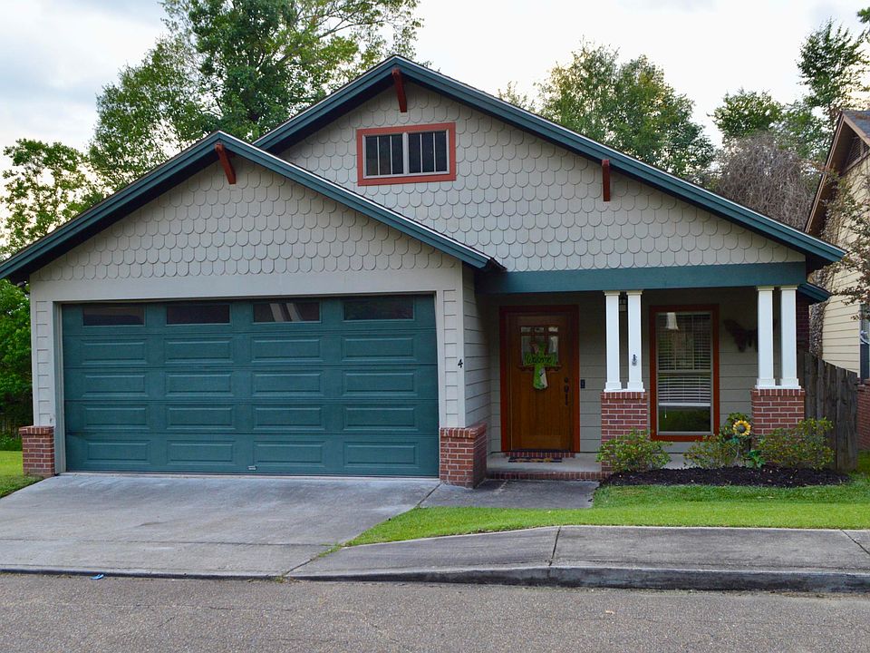 1st image of 4 Gunnison Dr