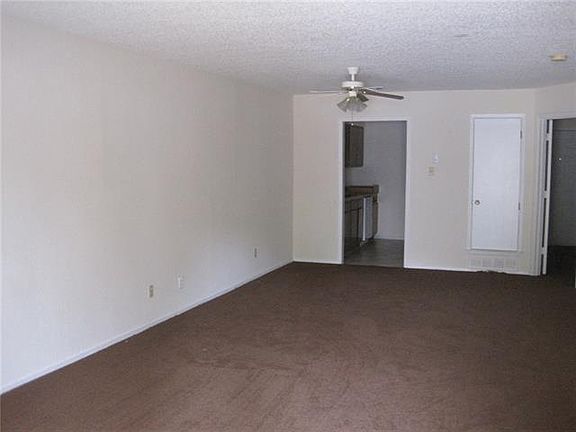2nd image of 611 McQueary St