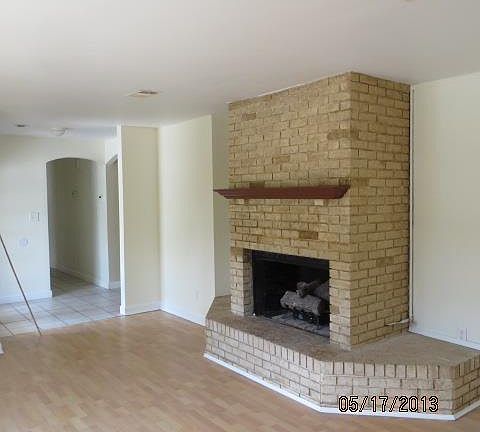 4th image of 3306 Logan Dr