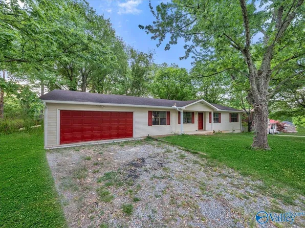 135 Dusty Dr SW, Arab, AL 35016