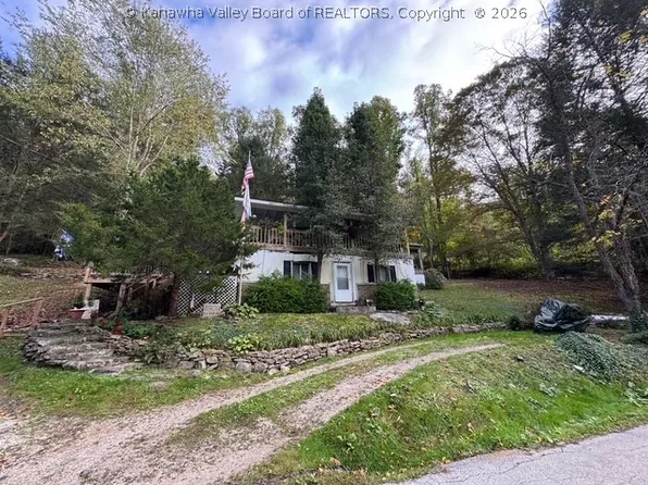 4929 Elk River Rd, Procious, WV 25164