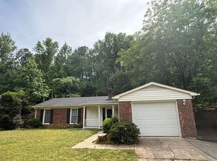 6341 Round Hill Rd, Charlotte, NC 28211