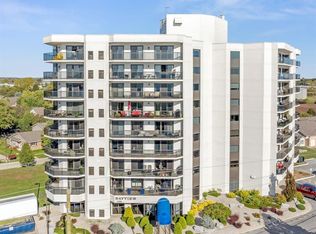 109 Robson Rd #201, Leamington, ON N8H 3V4