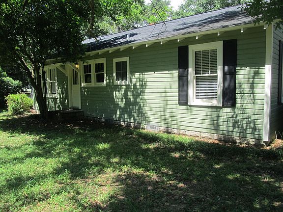 3rd image of 101 Carolyn Way