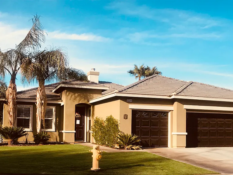 82544 Hughes Dr — Photo 1