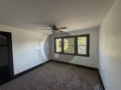 11201 Revere Ave — Photo 6