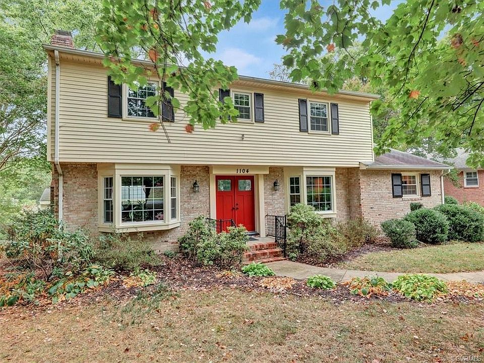 1st image of 1104 Swissvale Pl