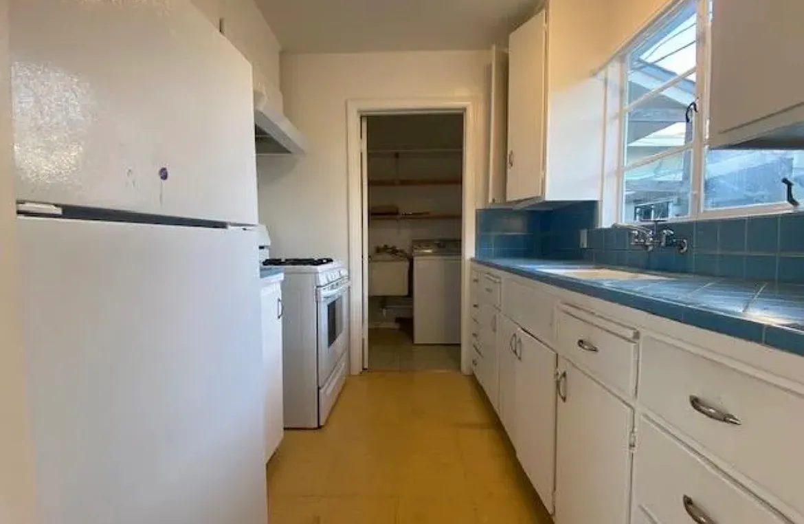 2 bed, $1,125 — Photo 3
