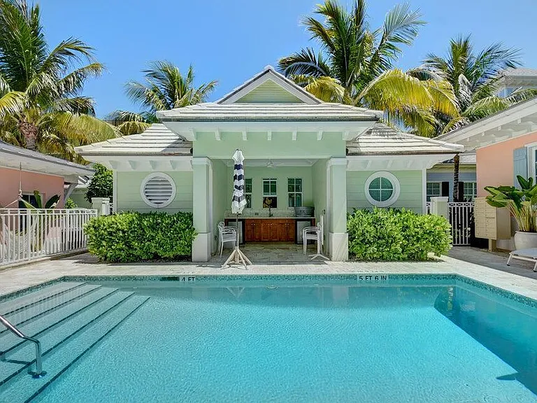 2225 S Ocean Blvd — Photo 12