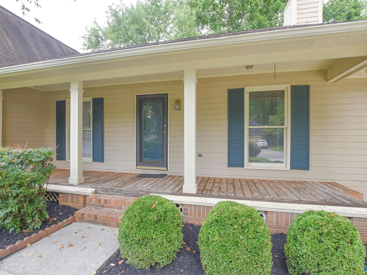 3 bed, 2.0 bath, 1600 sqft, $1,875 — Photo 3