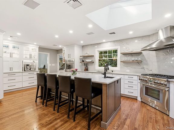4th image of 31 Crosby Place
