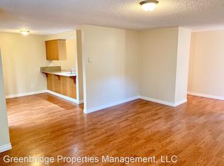 4650 SW Luradel St APT 10, Portland, OR 97219