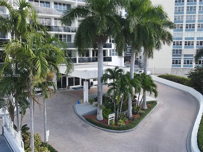 3140 S Ocean Dr #512 — Photo 79