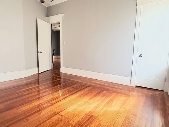3rd image of 1260 Newport Ave Floor 2