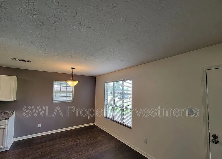 614 Sally Mae St — Photo 3
