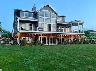 346 Bluewater Trl, Boyne City, MI 49712