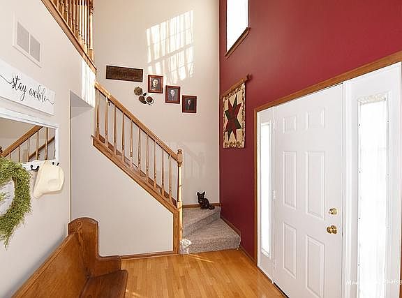 4th image of 1445 Lundberg Ave