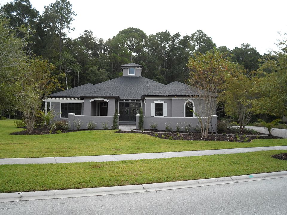1st image of 2076 Crown Dr