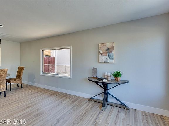 4th image of 5909 Forrest Hills Ln