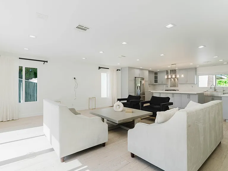 11072 Chimineas Ave — Photo 7
