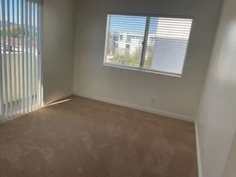 1517 Hi Point St #109 — Photo 12