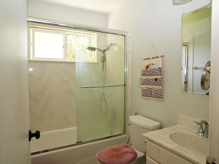 639 Sonoma Ave — Photo 11