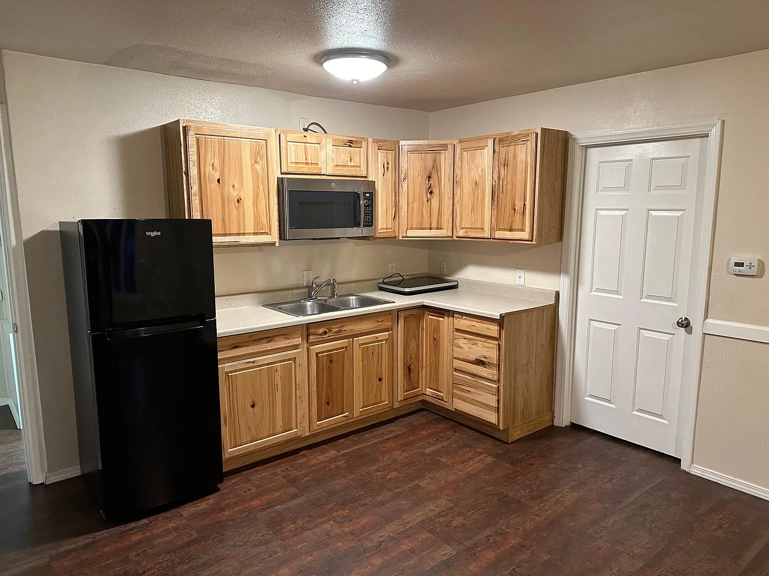 331 E Aspen Ave — Photo 2