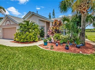 12821 Eagle Pointe Cir, Fort Myers, FL 33913