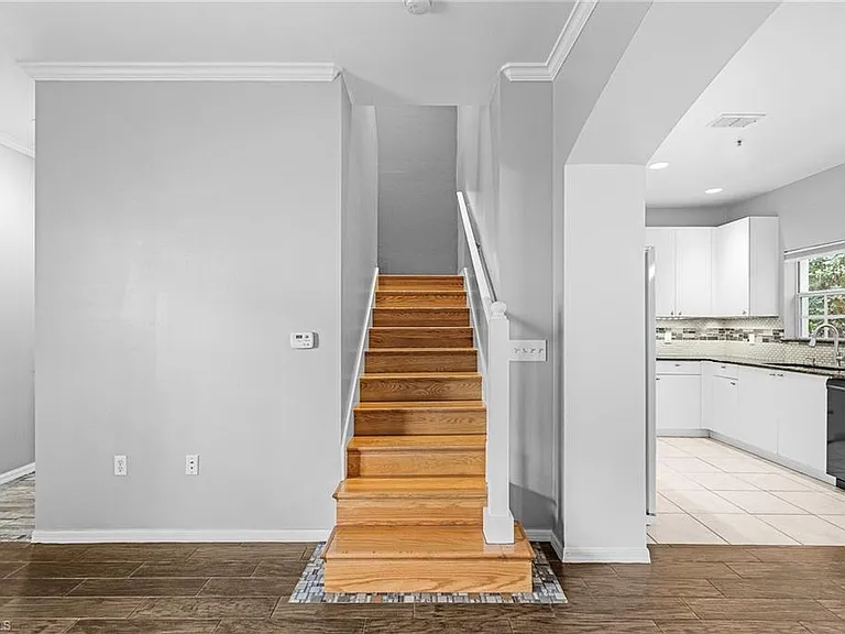 3258 Tamara Dr #2 — Photo 11