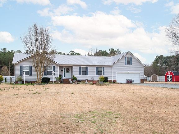 3rd image of 303 Center Church Rd